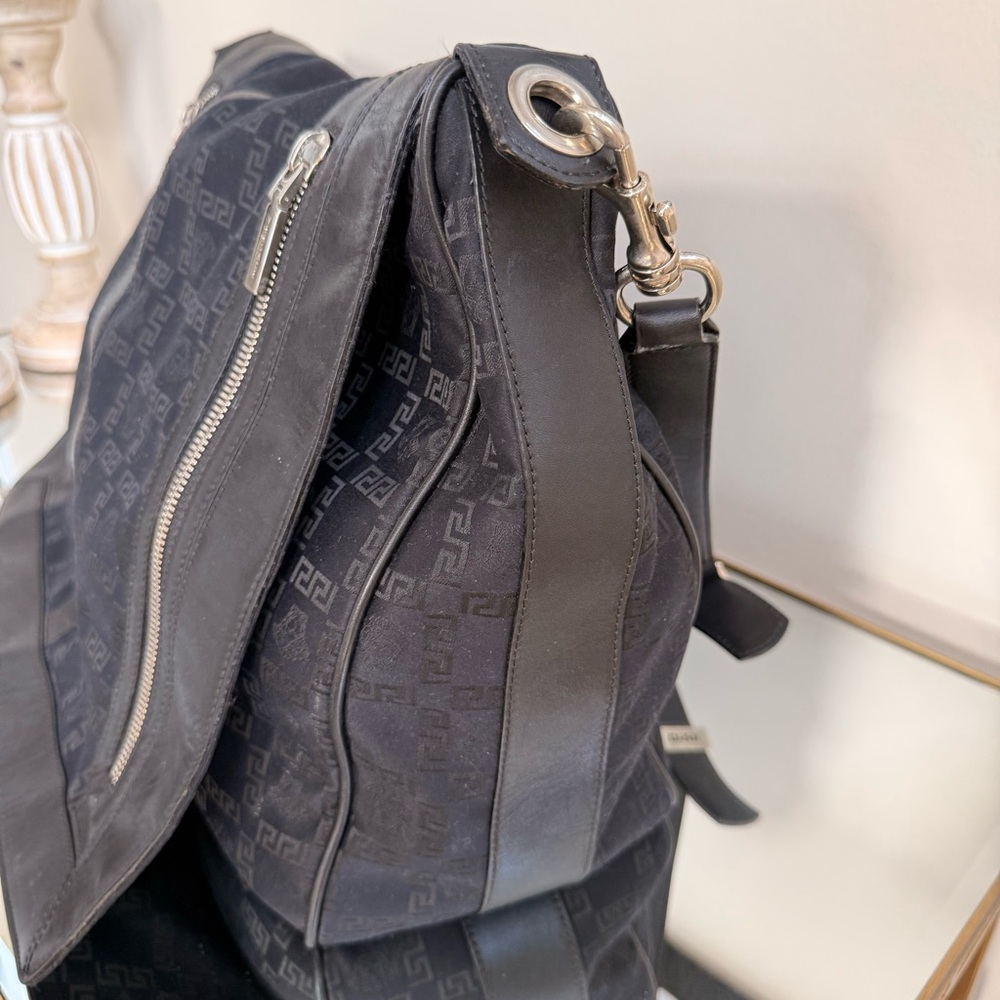 Versace Black Shoulder Bag - Picture 3 of 16